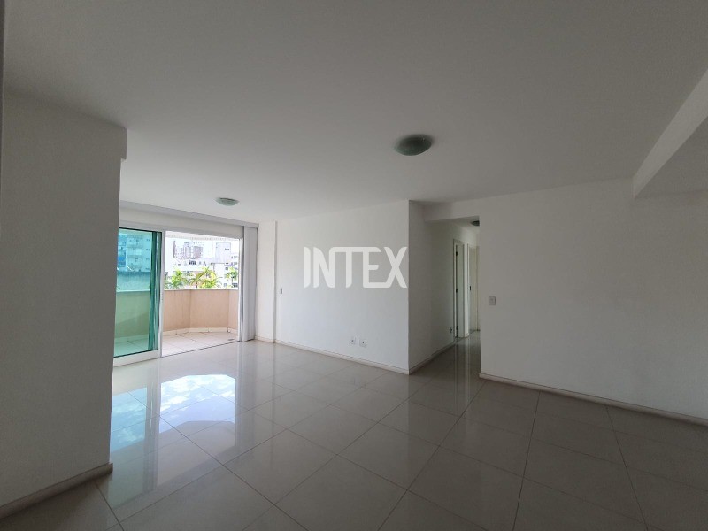 Apartamento à venda com 3 quartos, 105m² - Foto 6