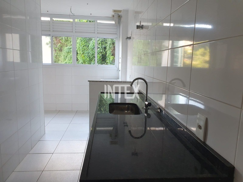 Apartamento à venda com 3 quartos, 97m² - Foto 8