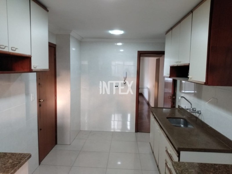 Apartamento à venda com 4 quartos, 181m² - Foto 24