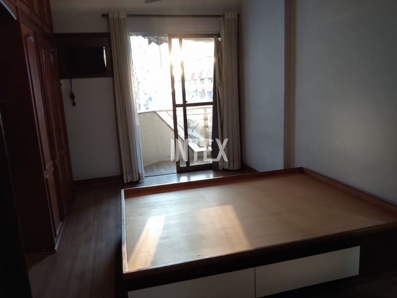 Apartamento à venda com 4 quartos, 181m² - Foto 19