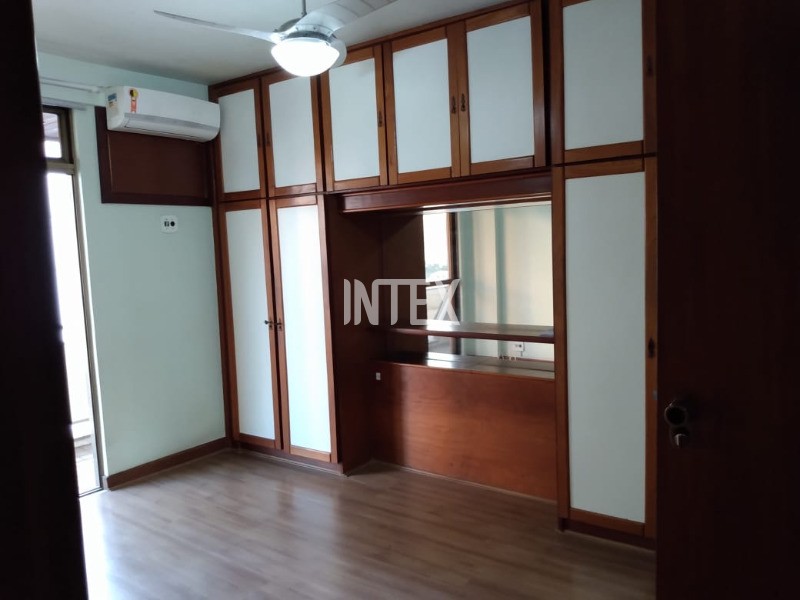 Apartamento à venda com 4 quartos, 181m² - Foto 16