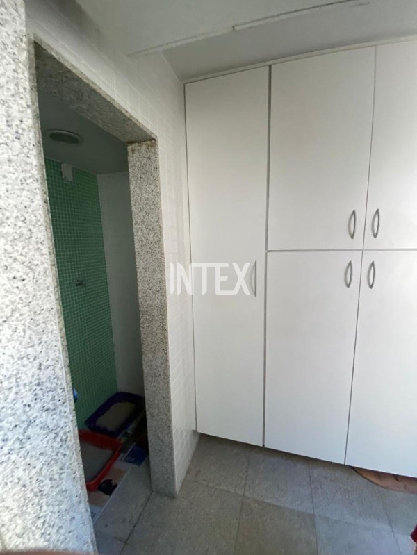 Cobertura à venda com 3 quartos, 220m² - Foto 36