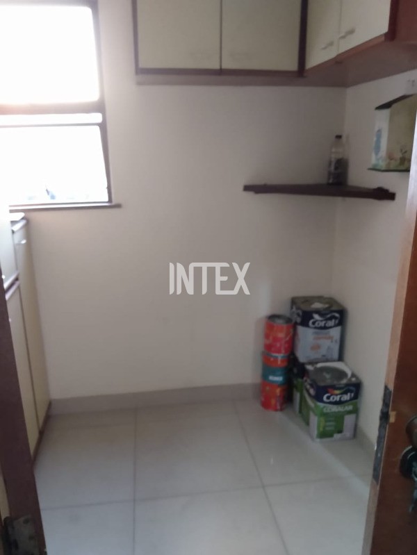 Apartamento à venda com 4 quartos, 181m² - Foto 29