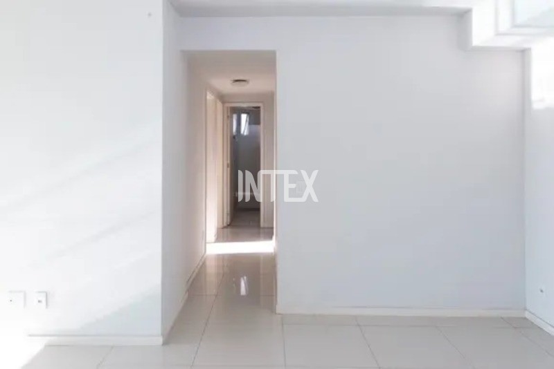 Apartamento à venda com 3 quartos, 114m² - Foto 3