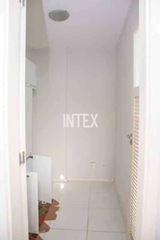 Apartamento à venda com 3 quartos, 114m² - Foto 13