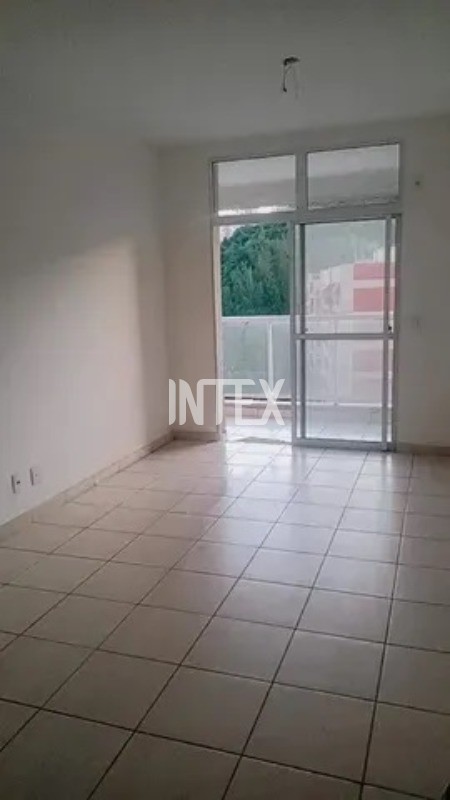 Apartamento à venda com 3 quartos, 87m² - Foto 2