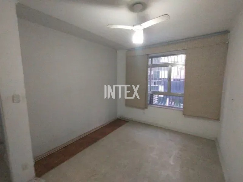 Apartamento à venda com 3 quartos, 160m² - Foto 12