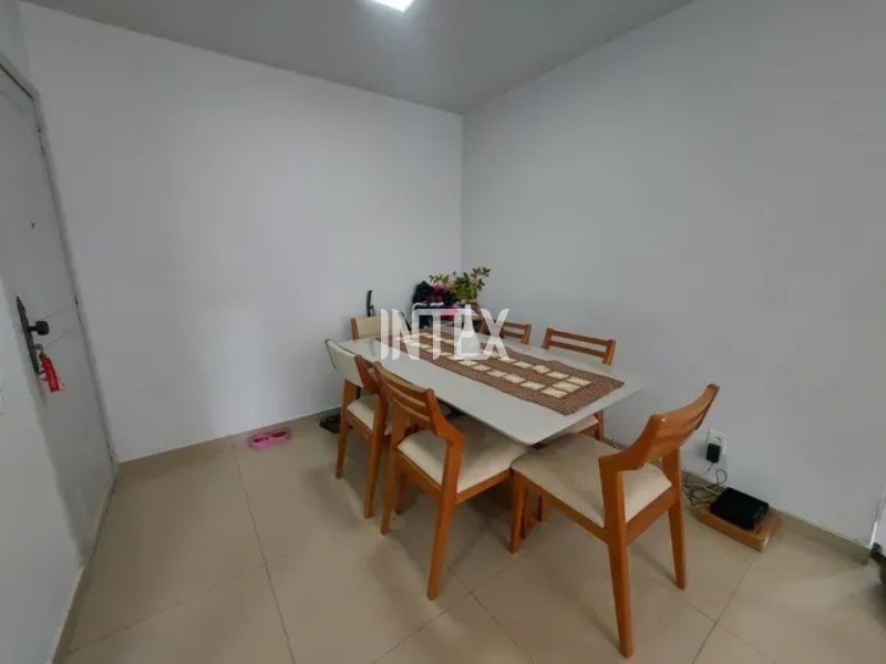 Apartamento à venda com 2 quartos, 60m² - Foto 2