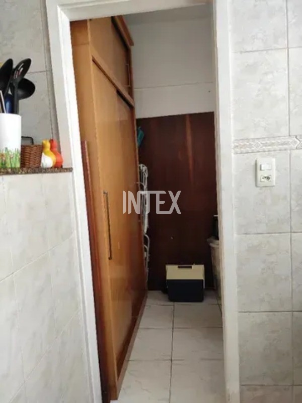 Apartamento à venda com 2 quartos, 85m² - Foto 15