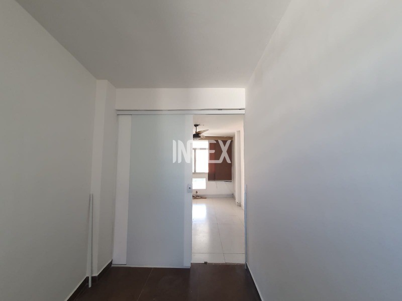 Apartamento à venda com 2 quartos, 110m² - Foto 14