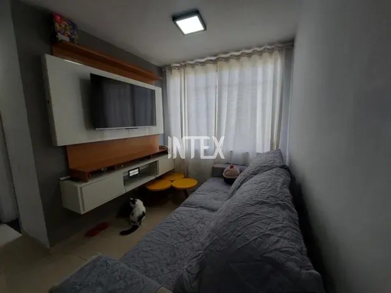 Apartamento à venda com 2 quartos, 60m² - Foto 1