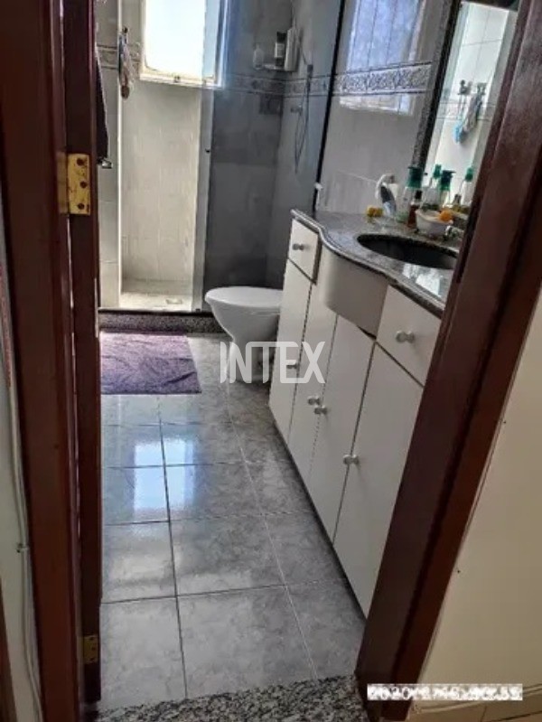 Apartamento à venda com 2 quartos, 85m² - Foto 9