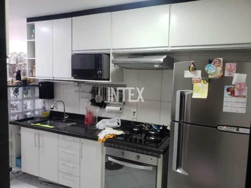 Apartamento à venda com 2 quartos, 70m² - Foto 10