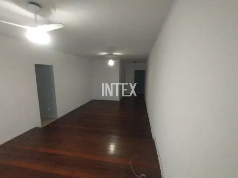 Apartamento à venda com 3 quartos, 160m² - Foto 3