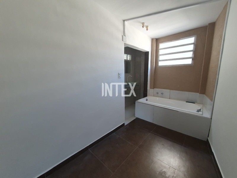 Apartamento à venda com 2 quartos, 110m² - Foto 13