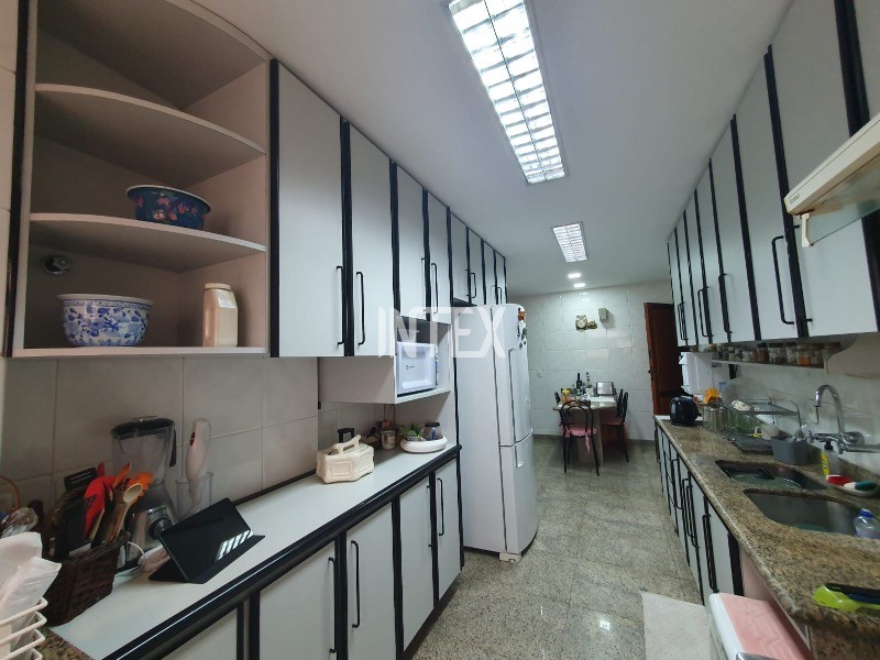 Apartamento à venda com 4 quartos, 195m² - Foto 19