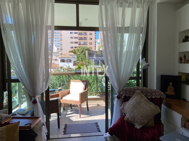 Apartamento à venda com 3 quartos, 135m² - Foto 12