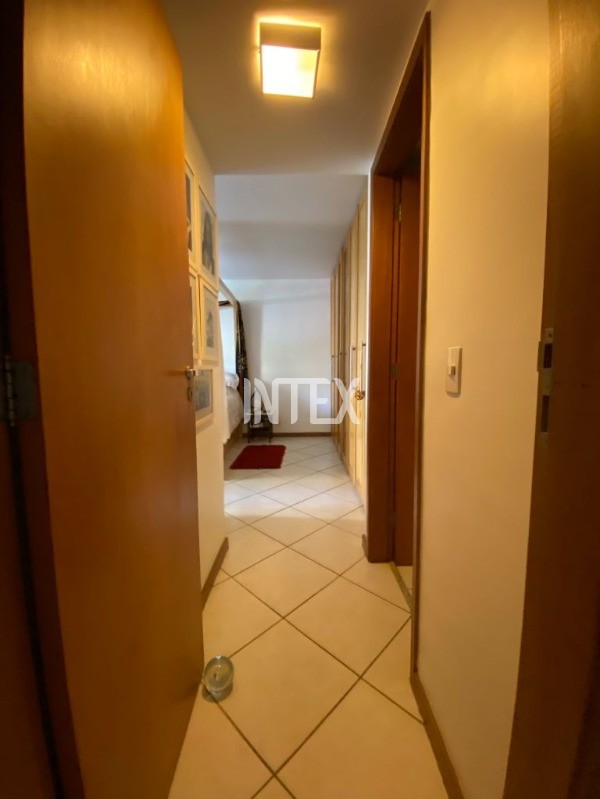 Apartamento à venda com 3 quartos, 135m² - Foto 28