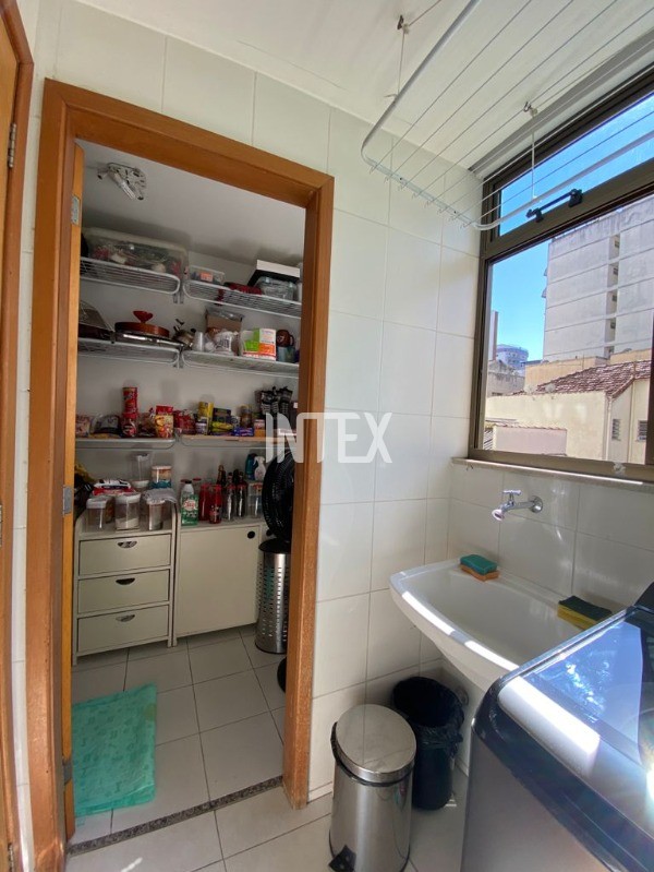 Apartamento à venda com 3 quartos, 135m² - Foto 34