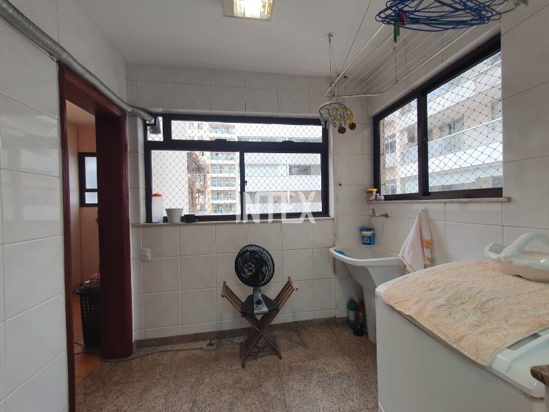 Apartamento à venda com 4 quartos, 195m² - Foto 42