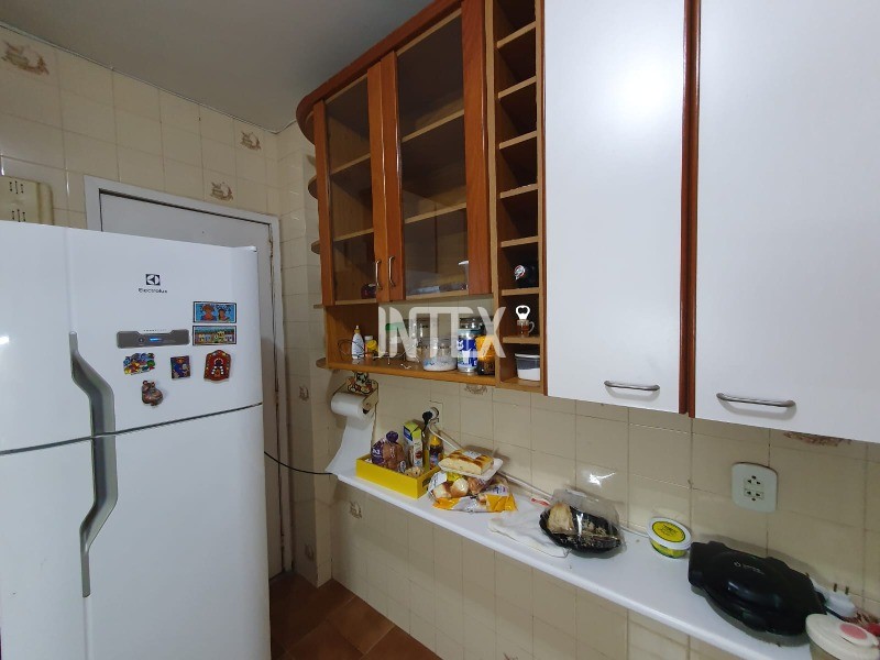 Apartamento à venda com 3 quartos, 100m² - Foto 13