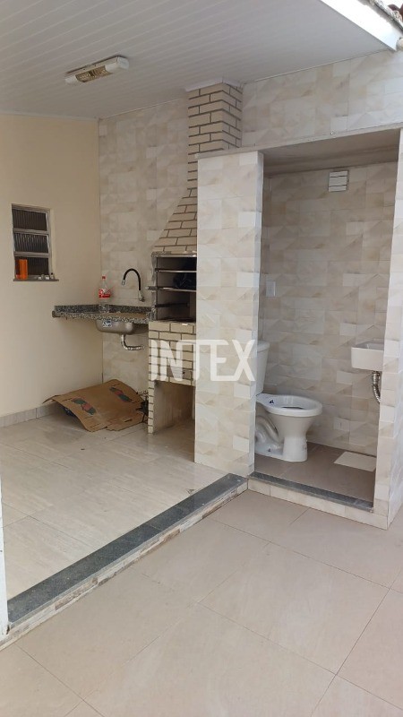 Casa à venda com 3 quartos, 120m² - Foto 42