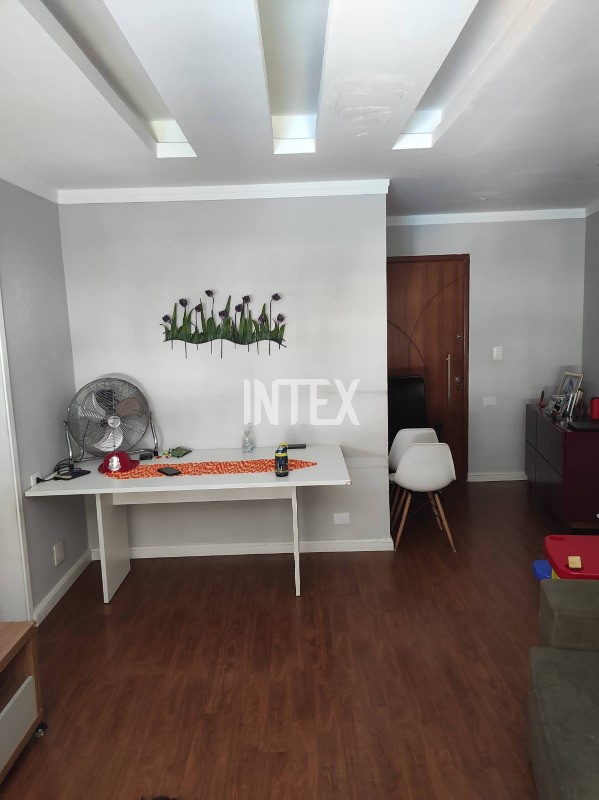 Apartamento à venda com 3 quartos, 114m² - Foto 2