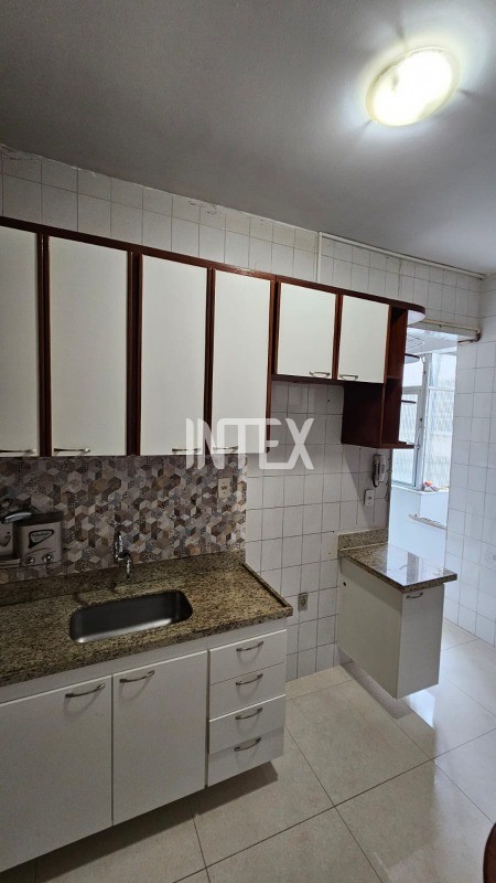 Apartamento à venda com 2 quartos, 72m² - Foto 13