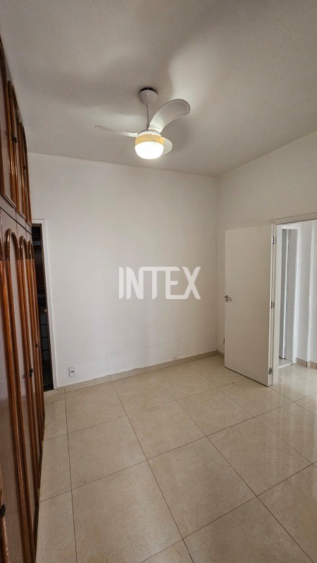 Apartamento à venda com 2 quartos, 72m² - Foto 6