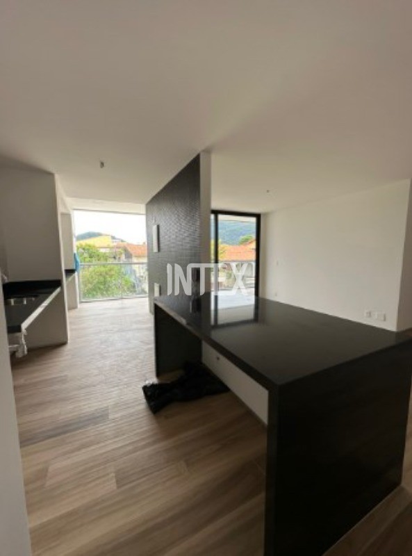 Apartamento à venda com 2 quartos, 90m² - Foto 5