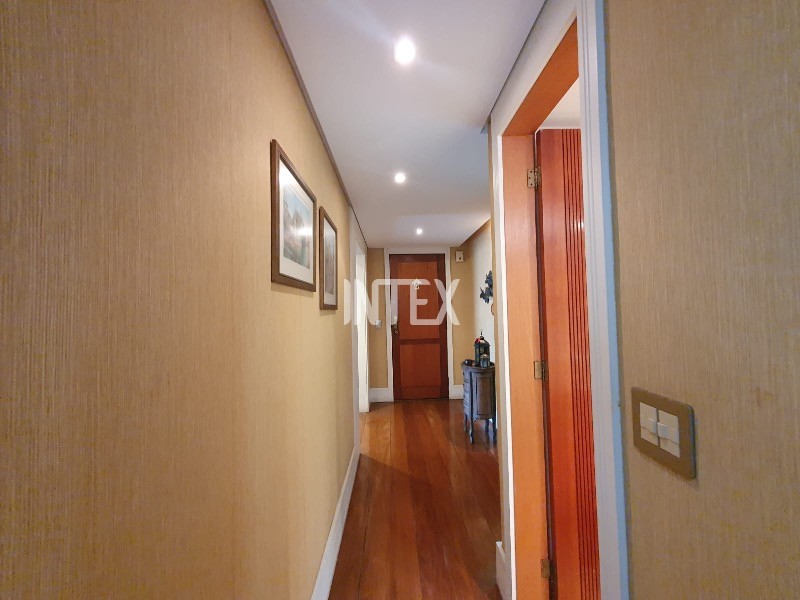 Apartamento à venda com 4 quartos, 195m² - Foto 31