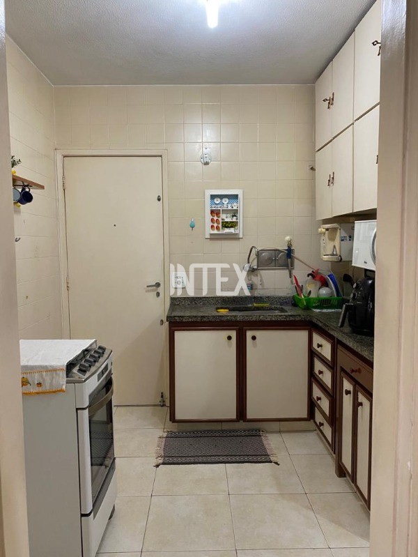 Apartamento à venda com 3 quartos, 95m² - Foto 16