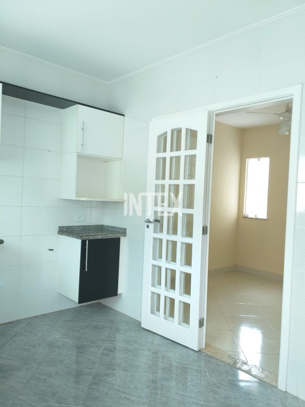 Casa à venda com 3 quartos, 120m² - Foto 46