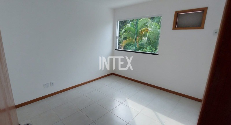 Casa à venda com 4 quartos, 122m² - Foto 24