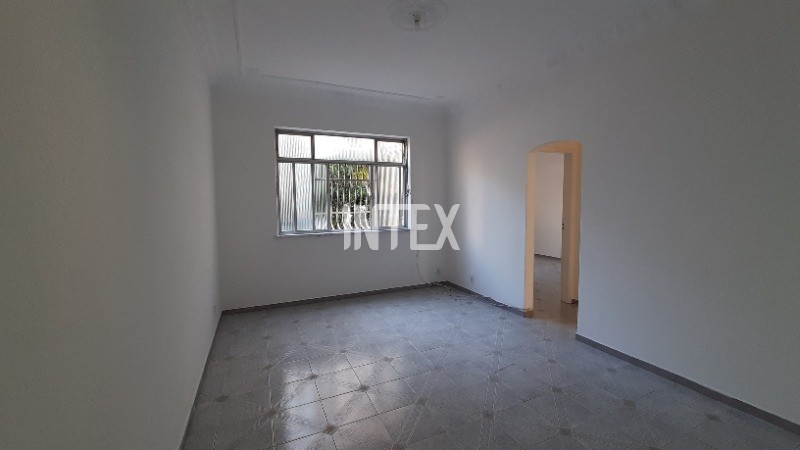 Apartamento à venda com 2 quartos, 72m² - Foto 1