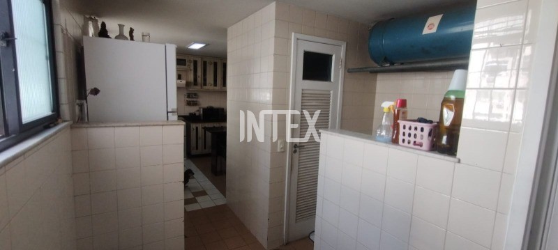 Apartamento à venda com 3 quartos, 120m² - Foto 32