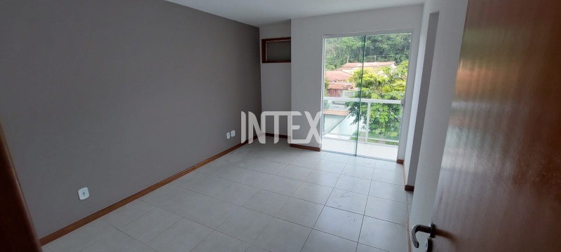 Casa à venda com 4 quartos, 122m² - Foto 16