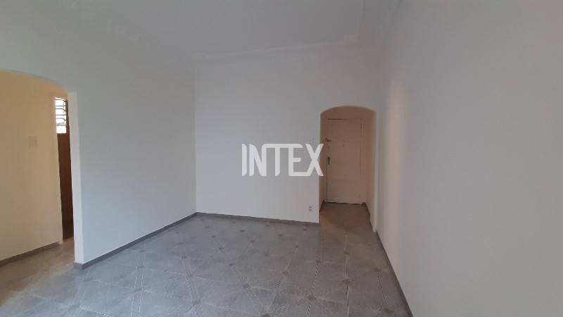 Apartamento à venda com 2 quartos, 72m² - Foto 3