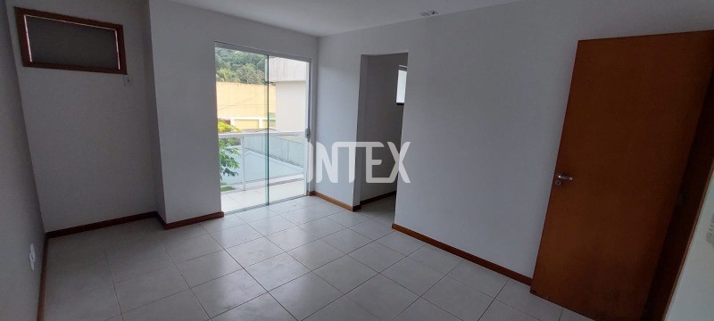 Casa à venda com 4 quartos, 122m² - Foto 8