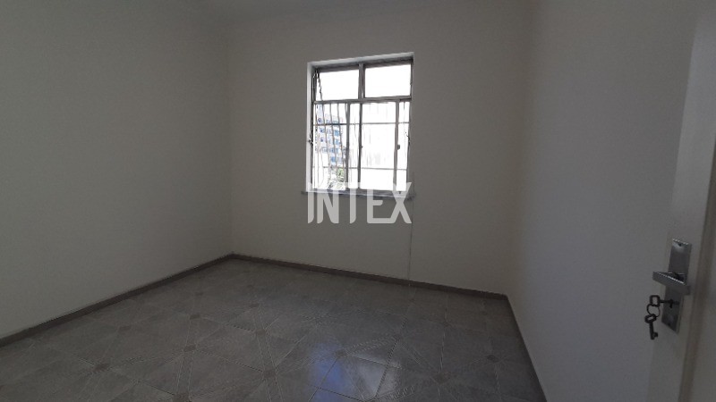 Apartamento à venda com 2 quartos, 72m² - Foto 10