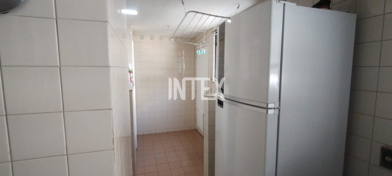 Apartamento à venda com 3 quartos, 120m² - Foto 33