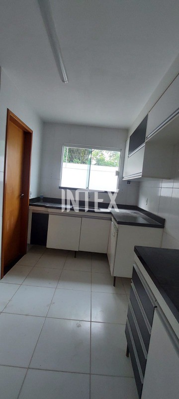 Casa à venda com 4 quartos, 122m² - Foto 11