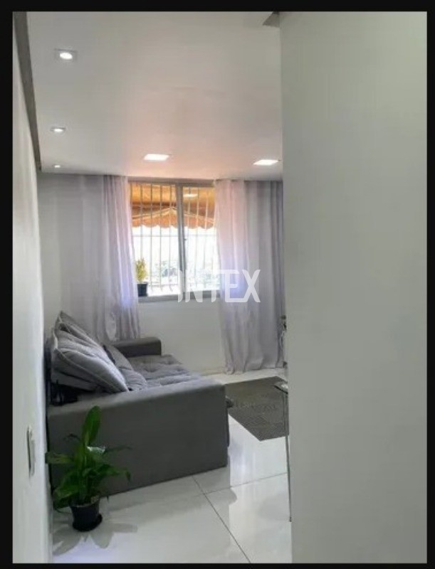 Apartamento à venda com 1 quarto, 40m² - Foto 2