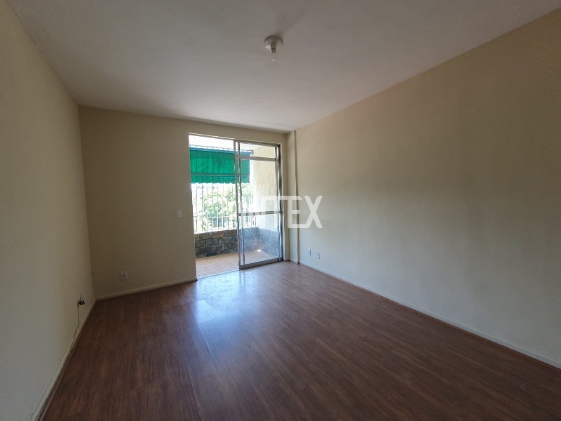 Apartamento à venda com 2 quartos, 80m² - Foto 11