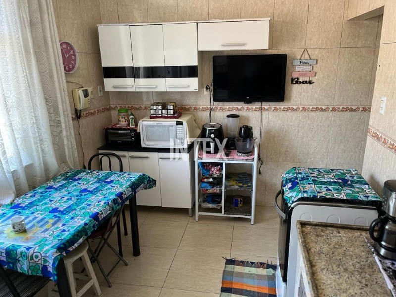 Apartamento à venda com 2 quartos, 70m² - Foto 13