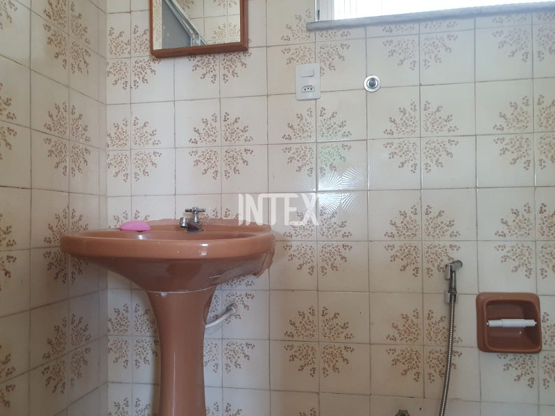 Apartamento à venda com 2 quartos, 80m² - Foto 19