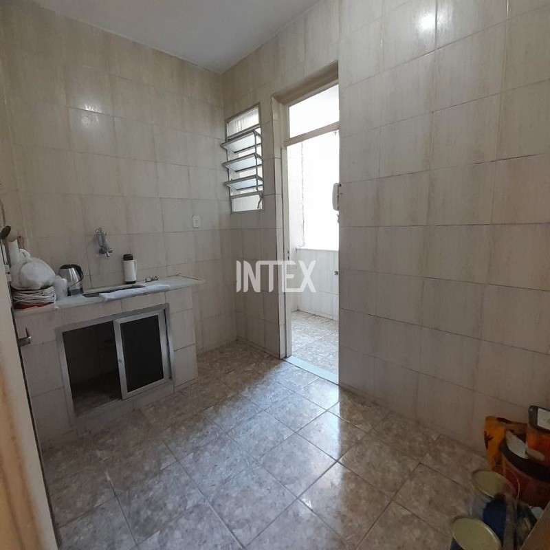 Apartamento à venda com 2 quartos, 60m² - Foto 9