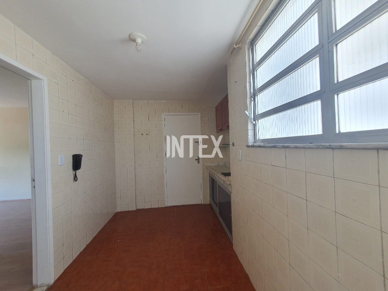 Apartamento à venda com 2 quartos, 80m² - Foto 18