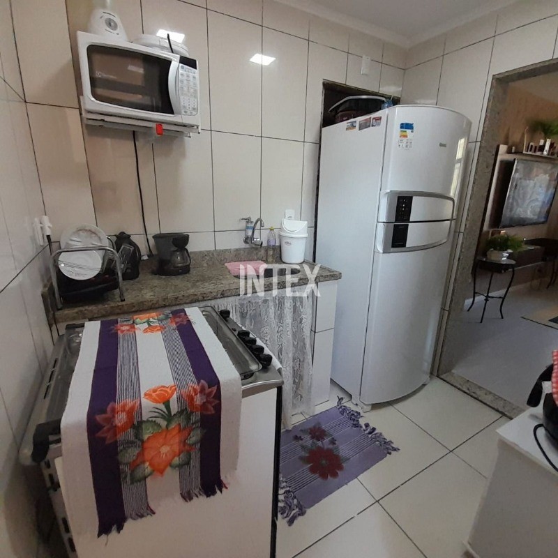 Apartamento à venda com 2 quartos, 60m² - Foto 11