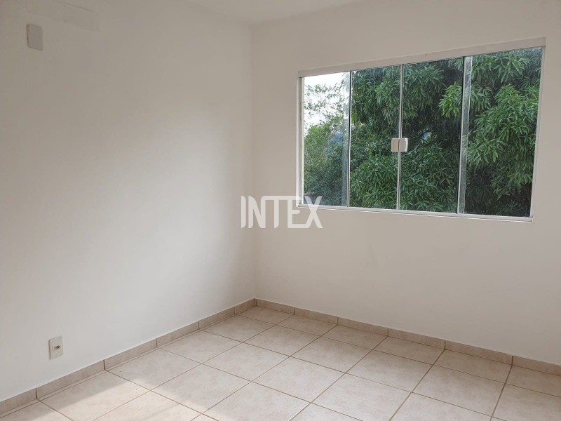 Casa à venda com 3 quartos, 100m² - Foto 13